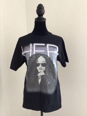 HER Graphic Short Sleeve Women’s Tee - Black, size S